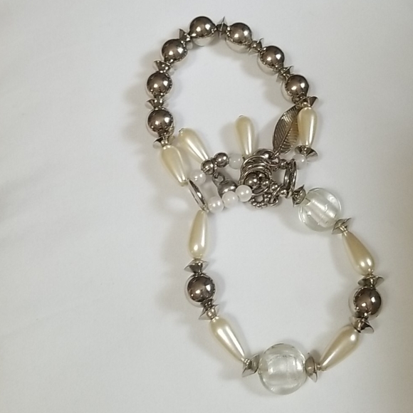 Elastic Beaded Bracelet - Picture 2 of 3